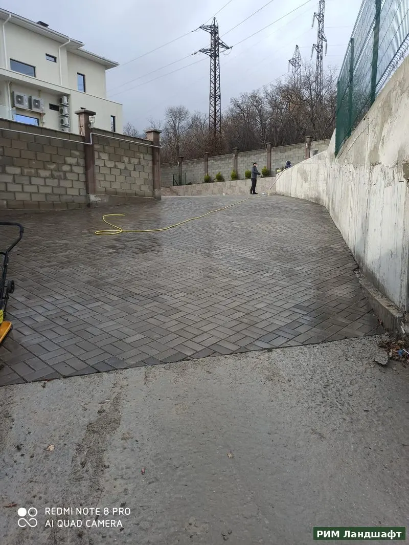 Мощение плиткой Алушта